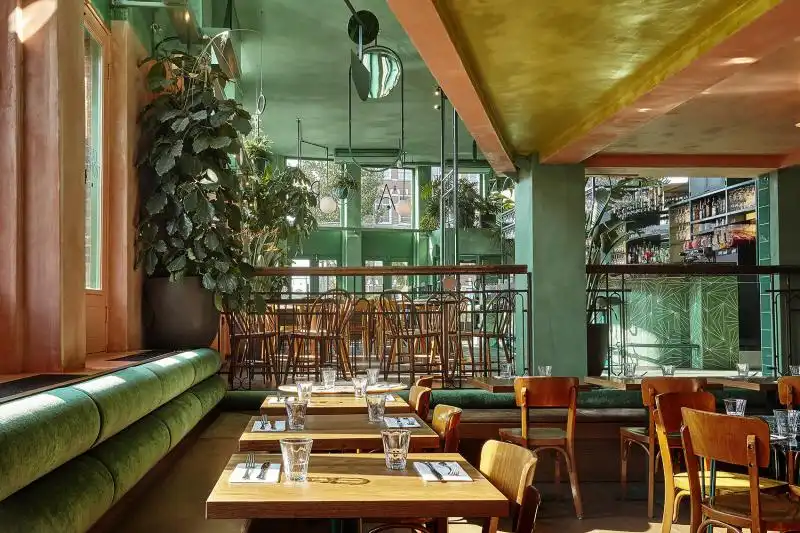热带风情 绿野雨林 | 荷兰阿姆斯特丹酒吧设计
