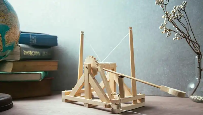 达芬奇的机械设计发明，被做成了DIY模型